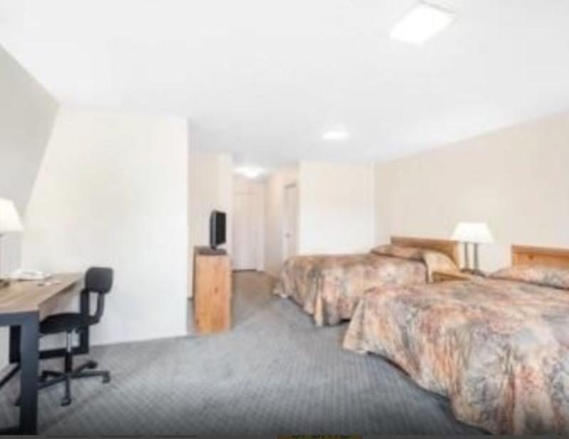 Travelodge By Wyndham New Philadelphia Exterior foto